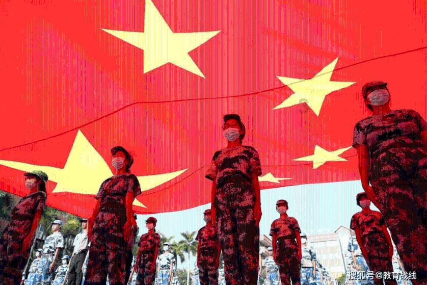 困在俱乐部的少女