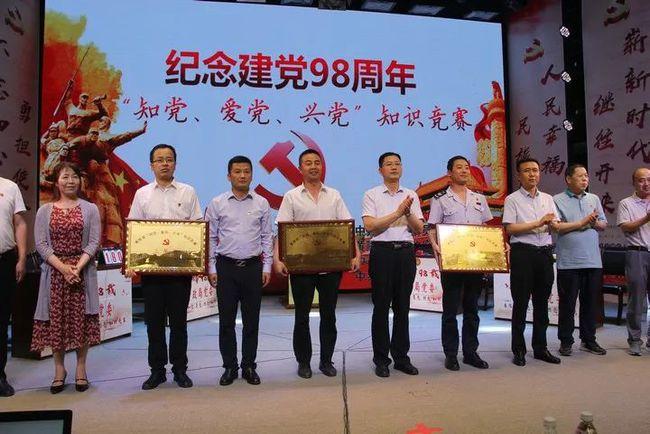 2024娱乐圈第一“蜜瓜”,万万想不到的两个人,竟然悄悄组了CP!