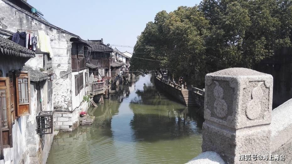 马鞍寨对面的《观音坐莲》游戏画面